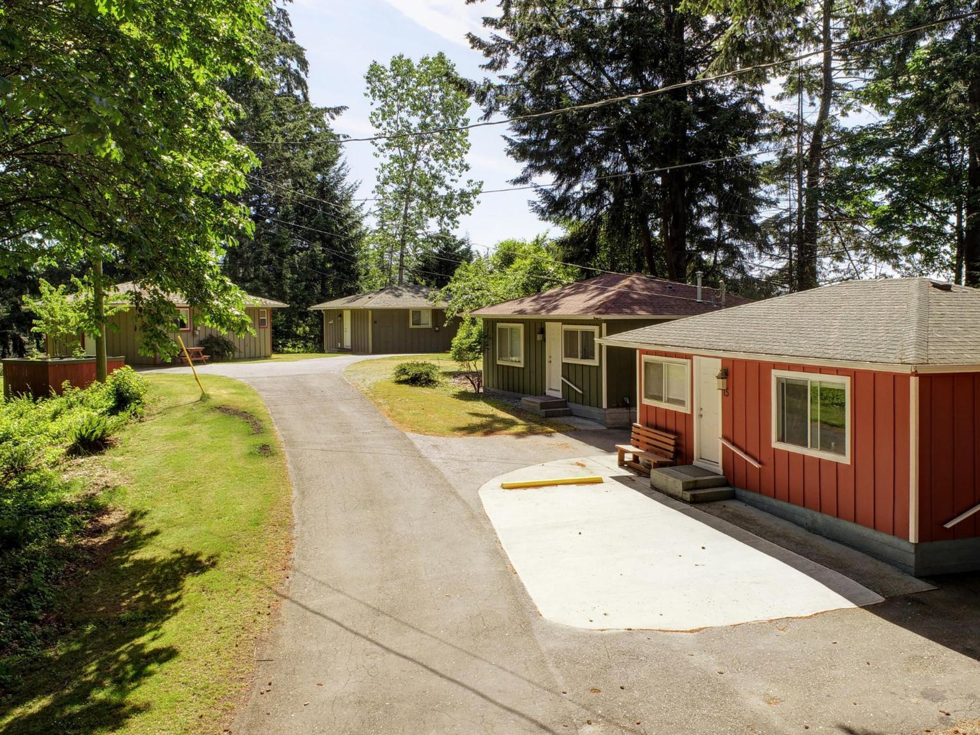 Malahat Bungalows Motel Exterior foto